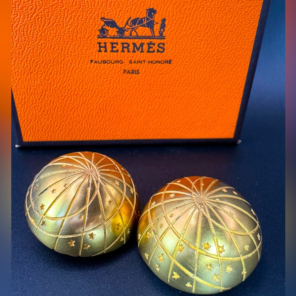 LIMITED TIME ONLY Hermes Vintage Clip Earrings 18К Gold Plated - Box Included